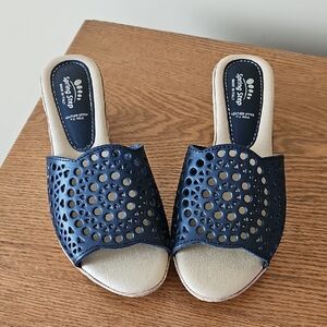 Spring Step Women's Black Perforated Mules